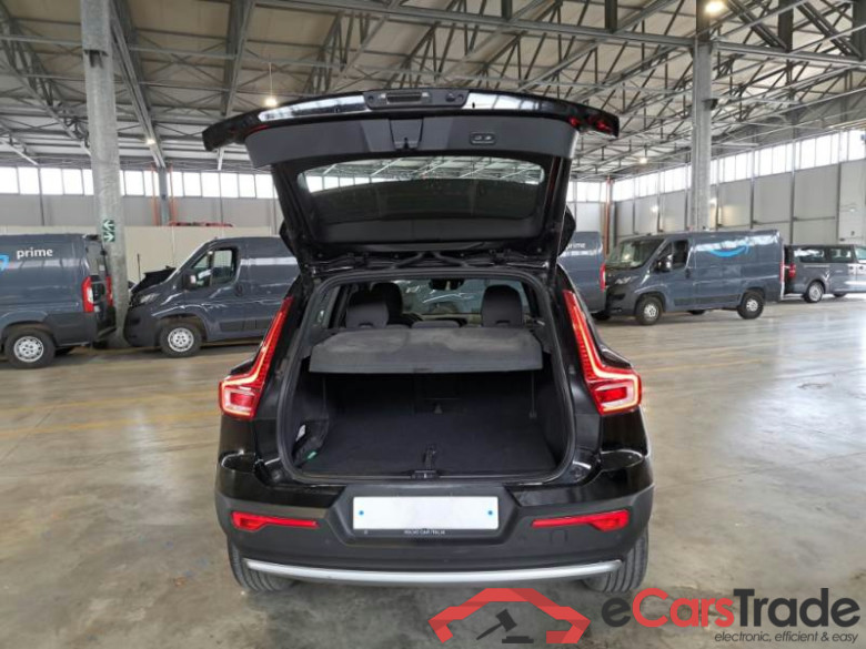 VOLVO XC40 / 2021 / 5P / SUV T2 AUTOMATICO CORE #5