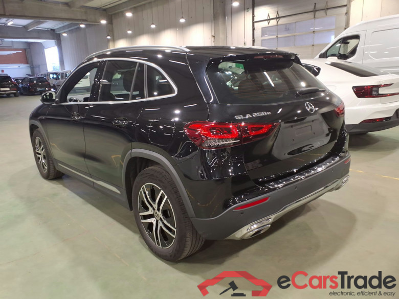 MERCEDES-BENZ GLA 1.3 GLA 250 E DCT BUSINESS SOLUTION #2