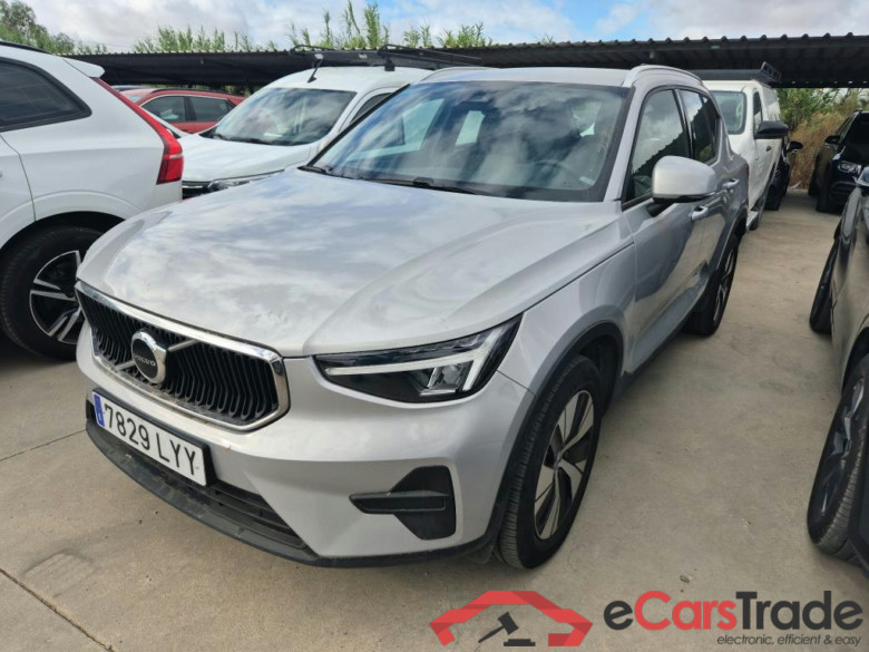 VOLVO XC40 / 2021 / 5P / todoterreno 2.0 B3 G Core Auto #1