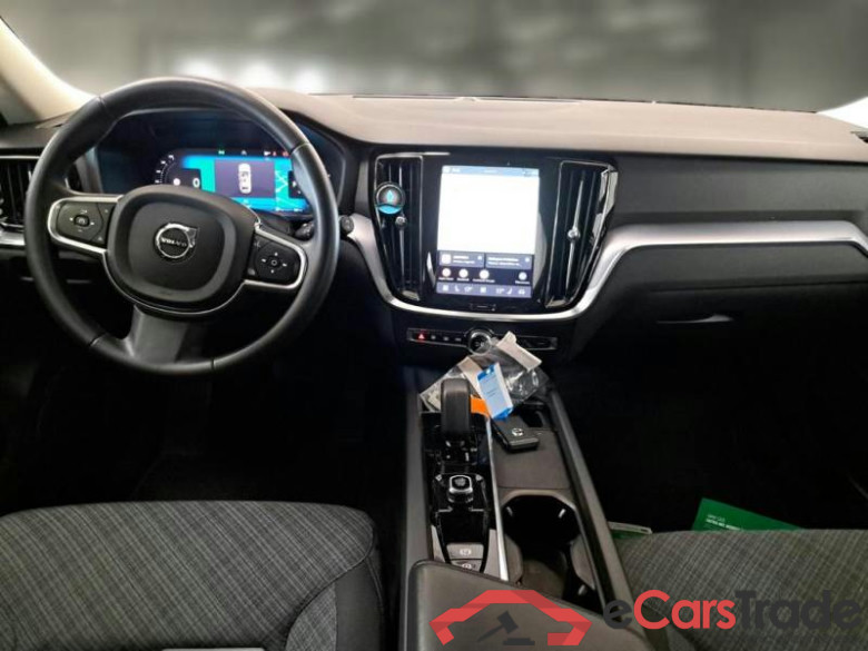 VOLVO V60 / 2019 / 5P / STATION WAGON B4 D AUTOM.CORE #3