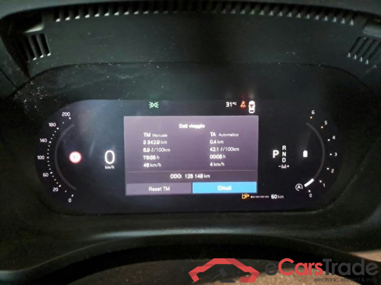 VOLVO XC60 / 2021 / 5P / SUV B4 D automatico Essential #4