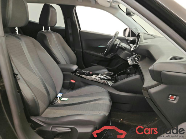 Peugeot 2008 Allure 1.2 Puretech 130 EAT8 5d #3