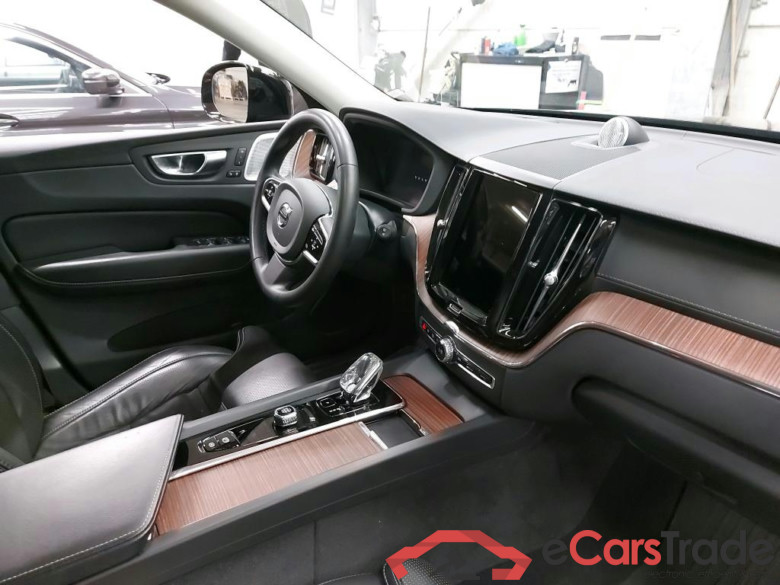 VOLVO - VOL XC60 T6 350PK PHEV 4x4 R-Design Pack Business2 & Lounge Towing Hook * HYBRID * #3