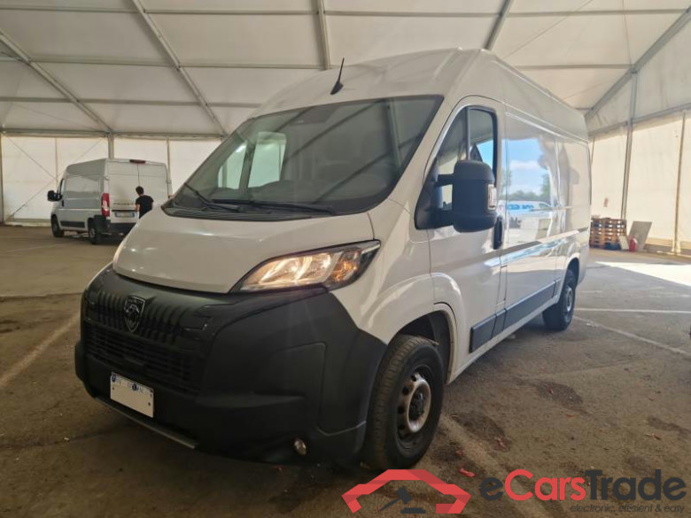 PEUGEOT BOXER / 2023 / 4P / FURGONE 2.2 BLUEHDI 120 SeS 330 L2H2 #1
