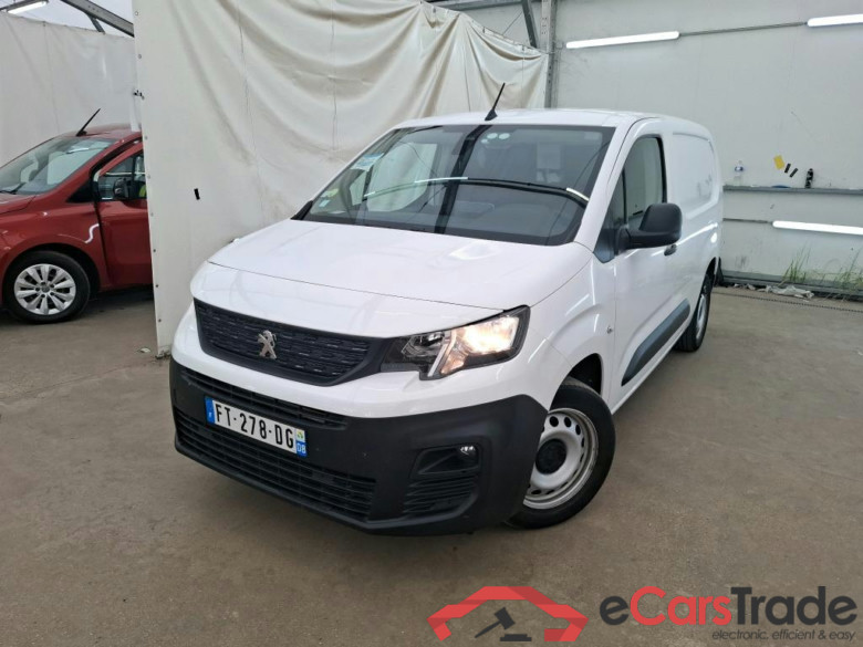 PEUGEOT Partner / 2018 / 4P / Fourgonnette BLUEHDI 100 S&S 950KG LONG ASPHALT #1
