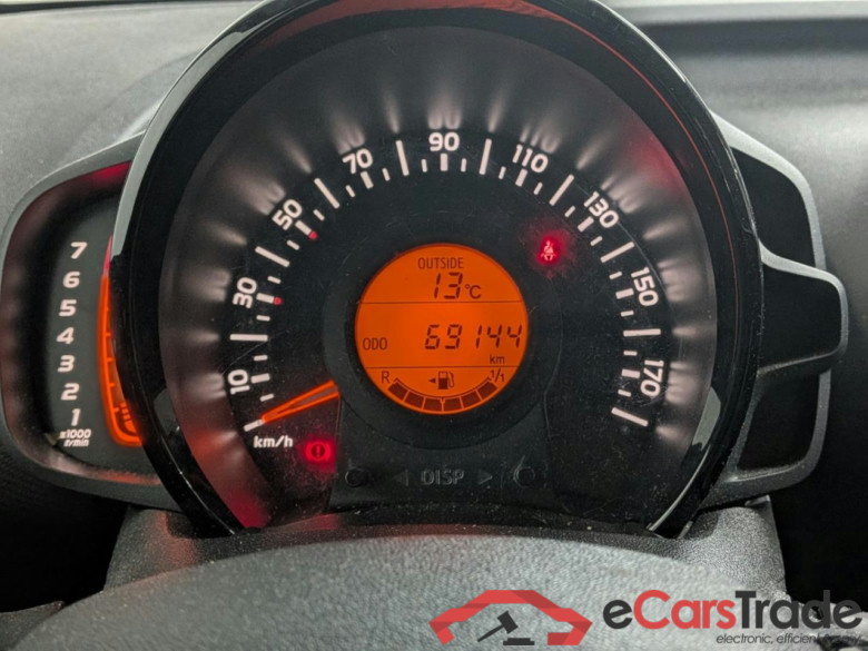 PEUGEOT 108 1.0 e-VTi Allure #6