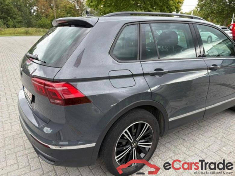 VOLKSWAGEN Tiguan 1.5 TSI Life OPF DSG #3
