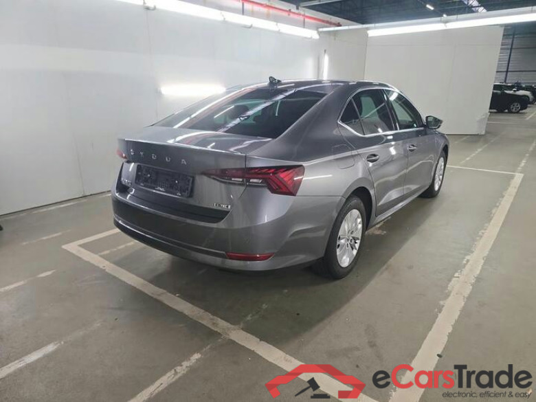 Skoda Octavia Octavia 1.0 TSI eTec DSG7 Clever (Mild Hybrid) 81kW/110pk  5D/P Auto-7 - CO2 onvolledig #4