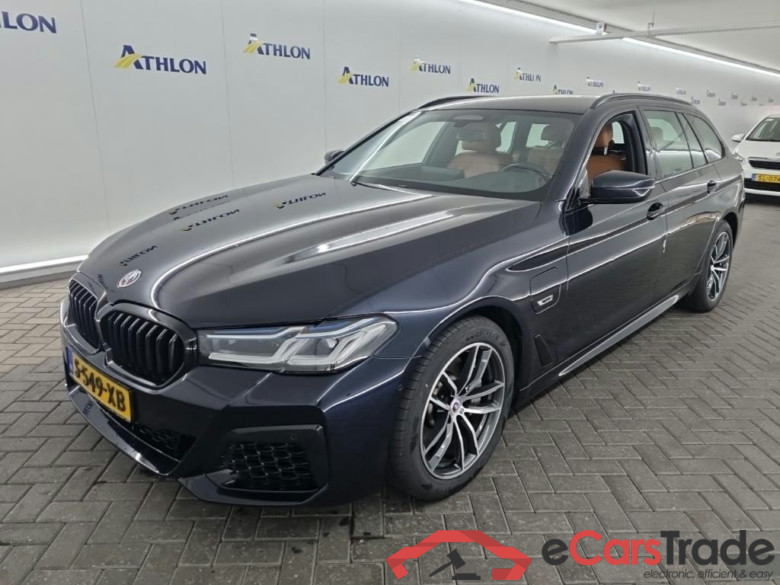 BMW 5-serie Touring 530e Business Edition Plus 5D 215kW #1