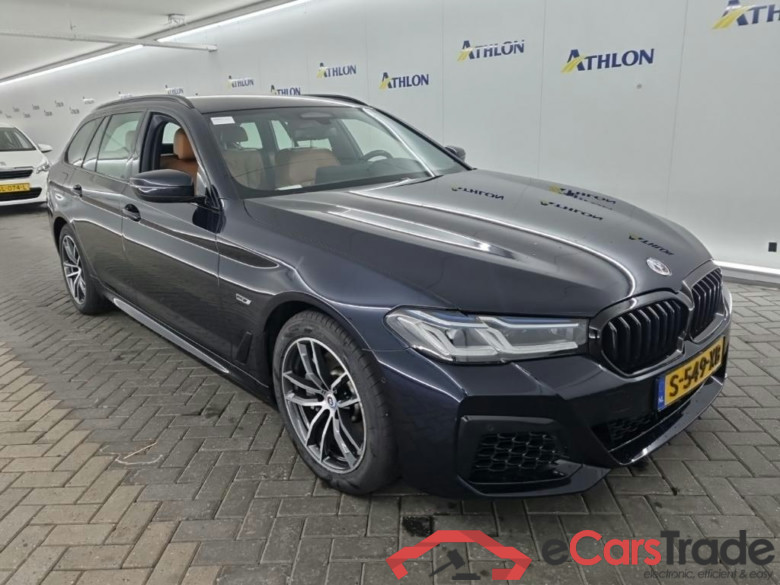 BMW 5-serie Touring 530e Business Edition Plus 5D 215kW #2