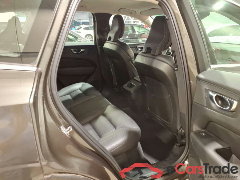 VOLVO XC60 DIESEL - 2017 2.0 D3 Momentum Pro AdBlue #5
