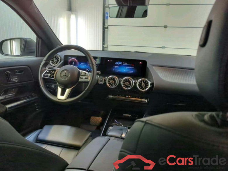 MERCEDES-BENZ EQA 250 Bns Sol. Lux #3