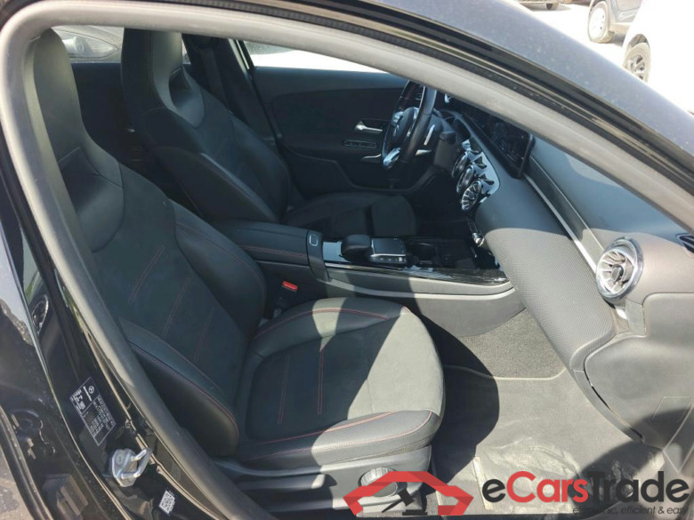 Clase A A 180 d (177.010)Premium-Pack 2.0 AMG Line 115CV AT8 E6d #6