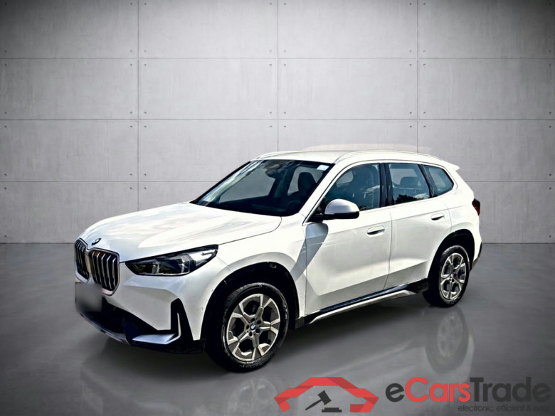 BMW X1 xLine (U11) sDrive18i 1.5 136