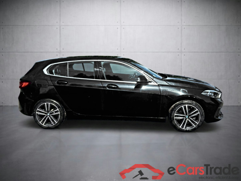 BMW 1 Serie Business Design (F40) 118iA 136 DKG7 #4