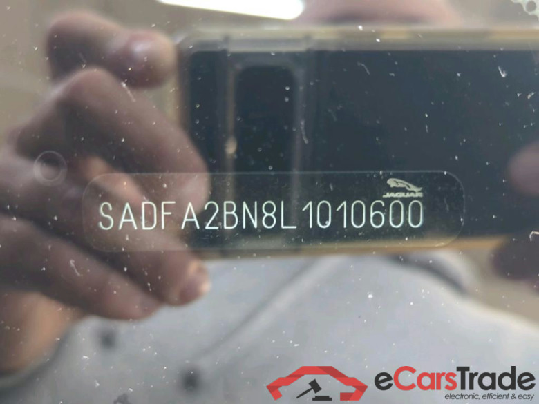 E-PACE AWD 2.0 132KW AT9 E6dT #4