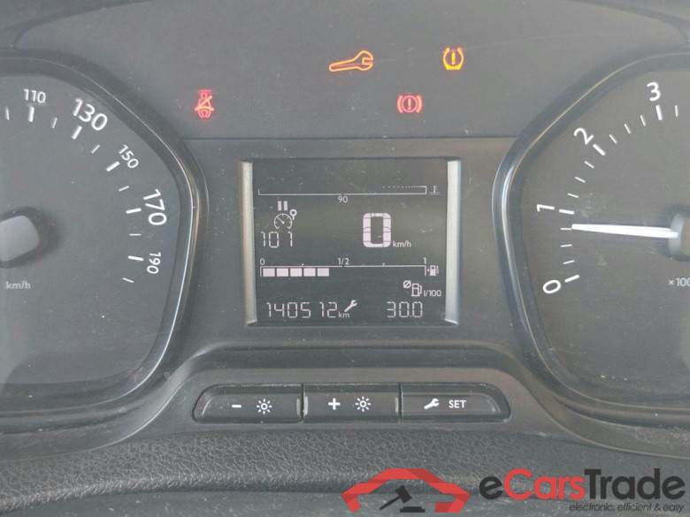 OPEL Vivaro / 2019 / 4P / furgón 1.5 BlueHDi 88kW (120CV) M Std #5