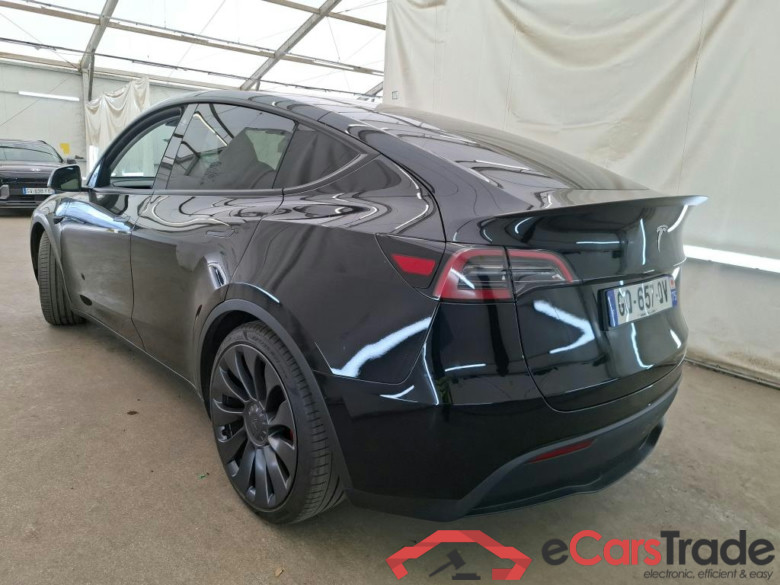 TESLA Model Y / 2020 / 5P / SUV Performance Dual Motor AWD #3