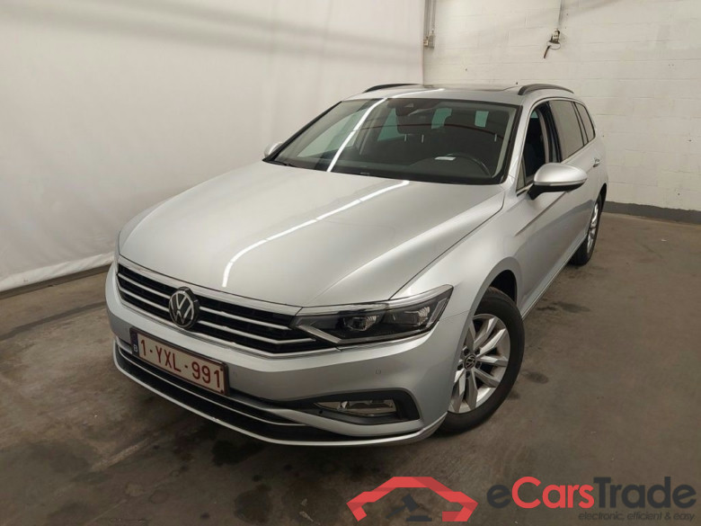 Volkswagen Passat Variant 2.0 TDI 90kW DSG Style Business 5d #1