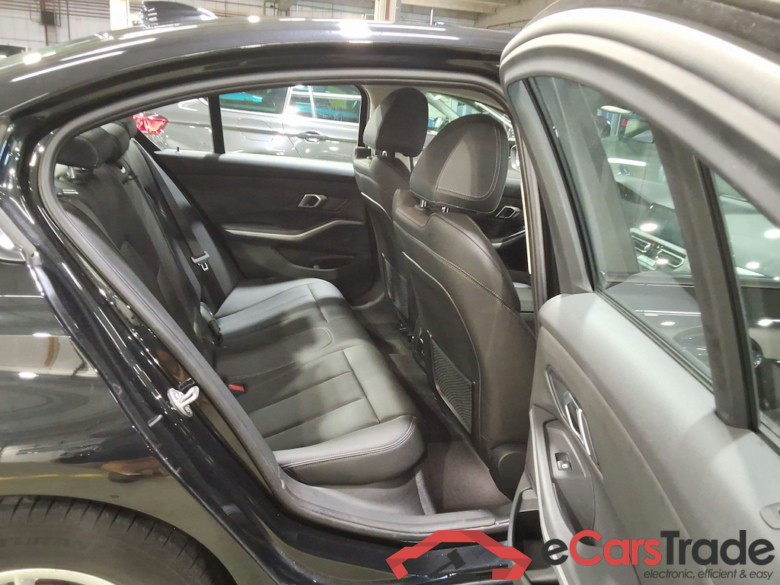 BMW 3 - 2019 318iA OPF #5