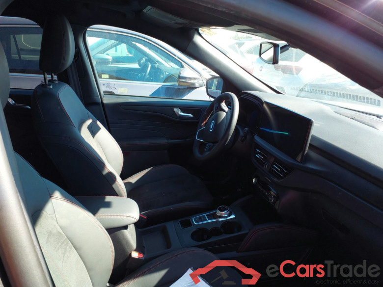 FORD KUGA 2.5 PP A 2.5 PHEV 243cv Automático ST Line X (Pano-Roof + Winterpack) #3