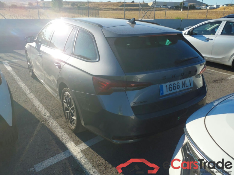 SKODA Octavia 2.0 TDI 110 kW (150 CV) DSG 7 vel. Combi Sportline(Winterpack) #2