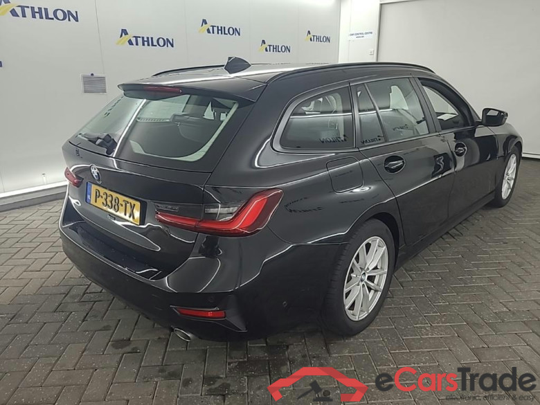 BMW 3-serie Touring 318dA Business Edition 5D 110kW #3