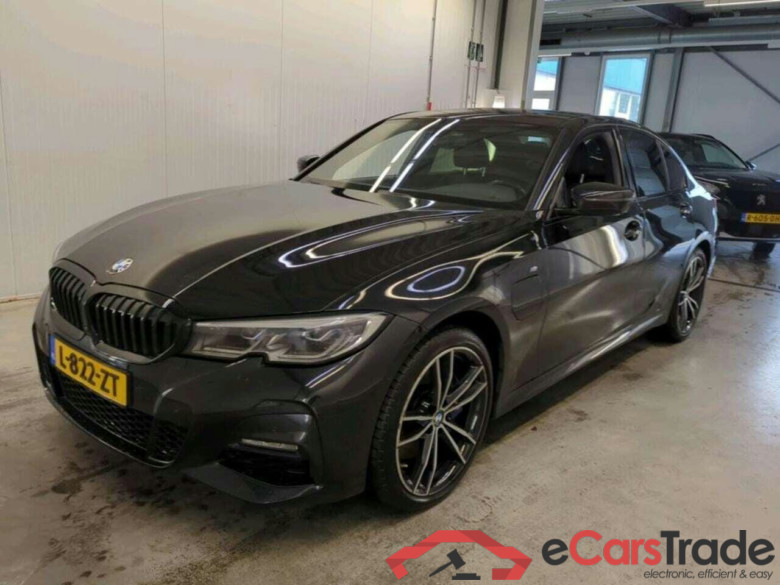 BMW 3-serie 330e Bns Ed. Pl.
