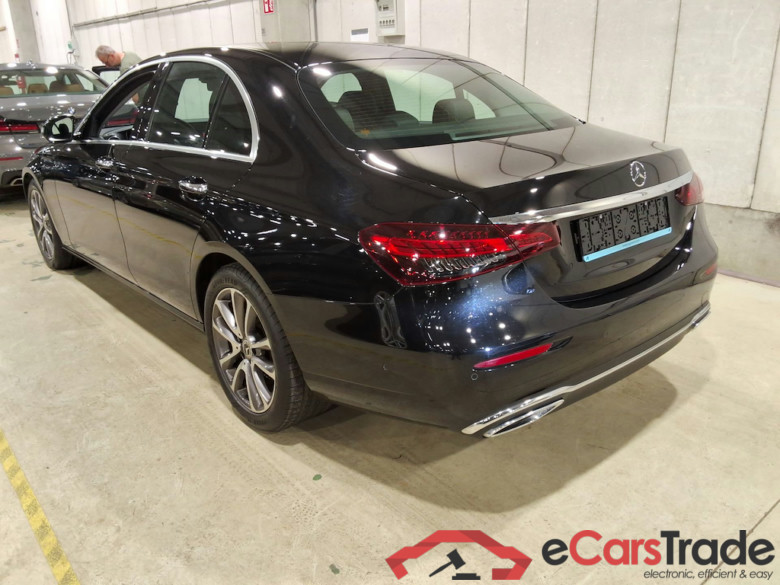 MERCEDES-BENZ E-CLASS BERLINE 1.6 E 200 D BUSINESS SOLUTION AUTO #2