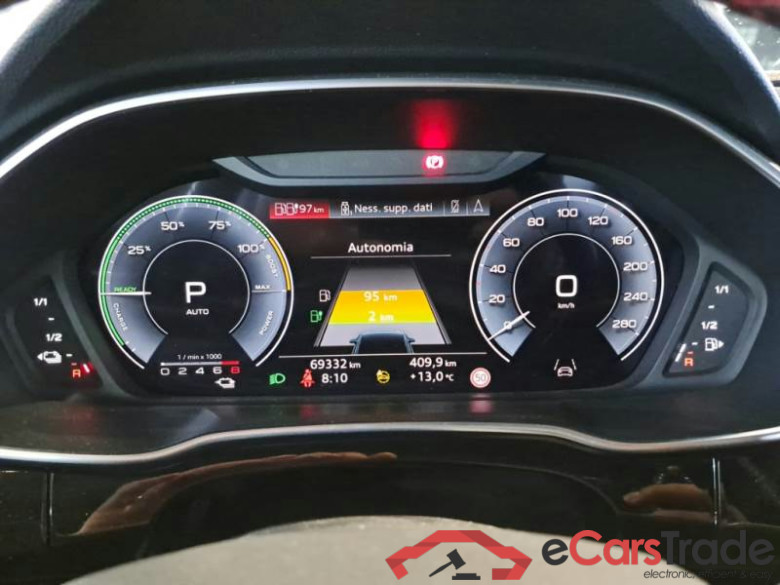 AUDI Q3 SPORTBACK / 2019 / 5P / SUV 45 TFSI E S TRONIC S LINE EDITION #4
