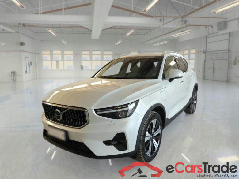 VOLVO XC40 / 2021 / 5P / SUV T4 RECHARGE PLUG-IN AUTO CORE #1