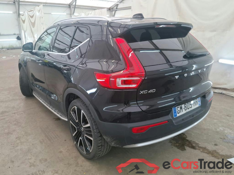 VOLVO XC40 / 2022 / 5P / SUV Recharge T5 262 DCT7 Ultimate #3