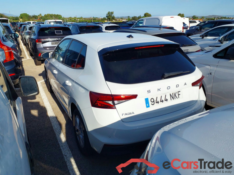 SKODA Fabia 1.0 TSI 70 kW 95 CV manual 5 vel. Selection #2
