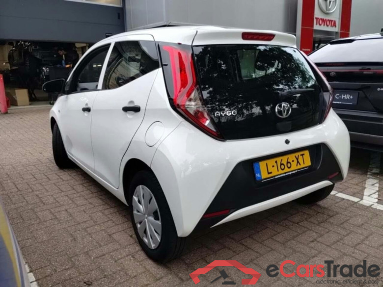 TOYOTA Aygo 1.0 VVT-i x-fun #3