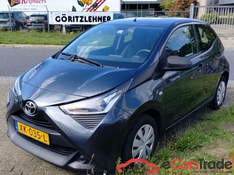 TOYOTA Aygo 1.0 VVT-i x-fun