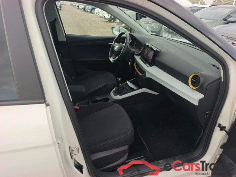 SEAT Arona / 2017 / 5P / todoterreno 1.0 TSI 81kW (110CV) Style Plus (AC) #6