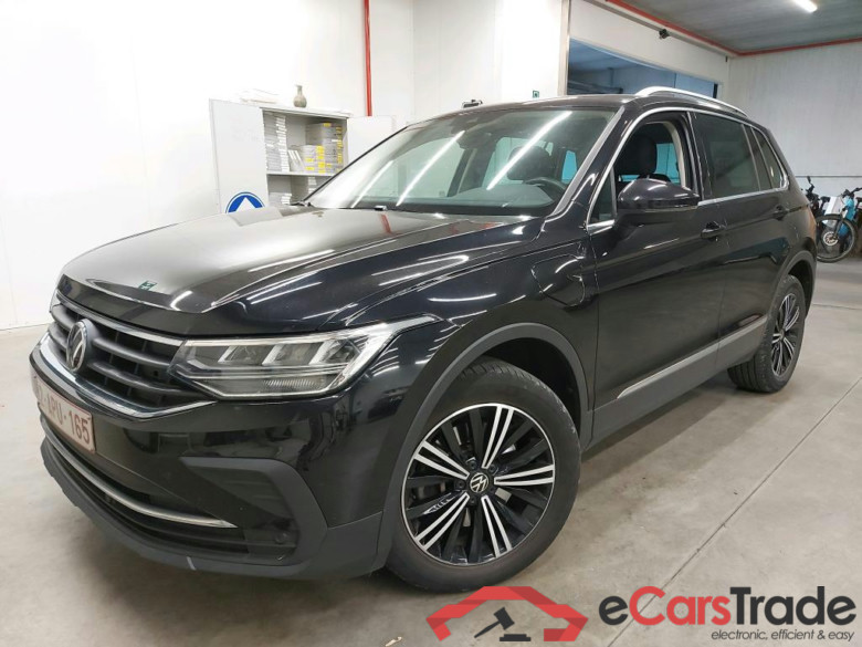 VOLKSWAGEN - VW  TIGUAN 1.4 eHybrid 245PK DSG Life Pack Travel & Chrome & Winter & Nav Discover Media & Easy Open & Rear Camera * HYBRID * #1