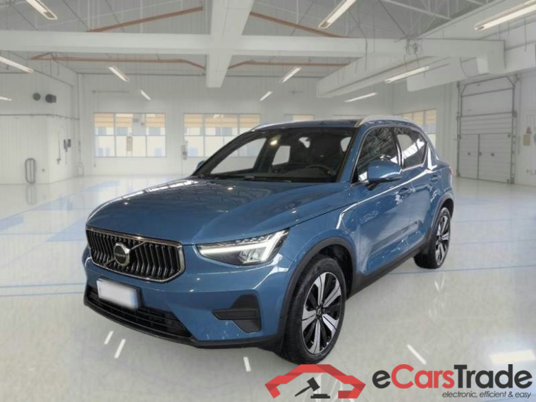 VOLVO XC40 / 2021 / 5P / SUV T5 Recharge Plug-in auto Plus Bright #1