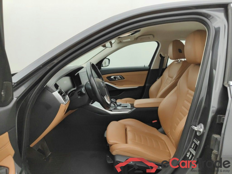 BMW 3 Reeks Berline 318dA (100 kW) 4d #3