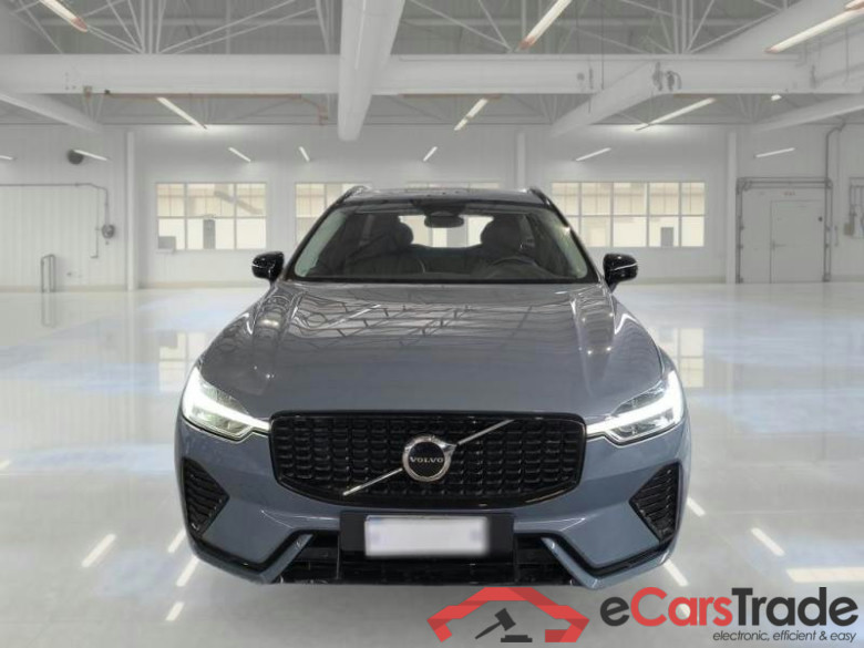 VOLVO XC60 / 2021 / 5P / SUV B4 D AWD automatico Plus Dark #6