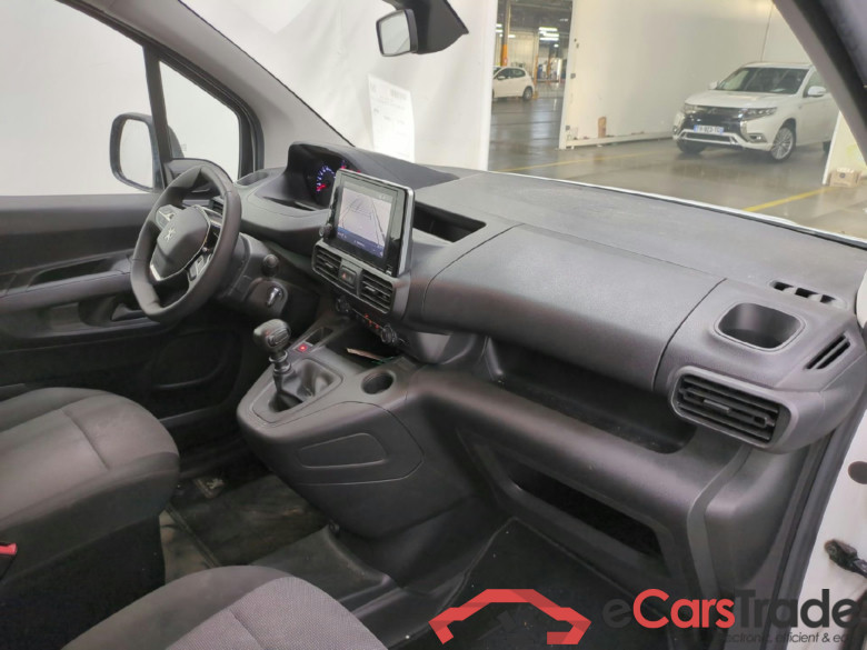 PEUGEOT Partner / 2018 / 4P / Fourgonnette BHDI 100 S&S STANDARD 650KG PREMIUM #5