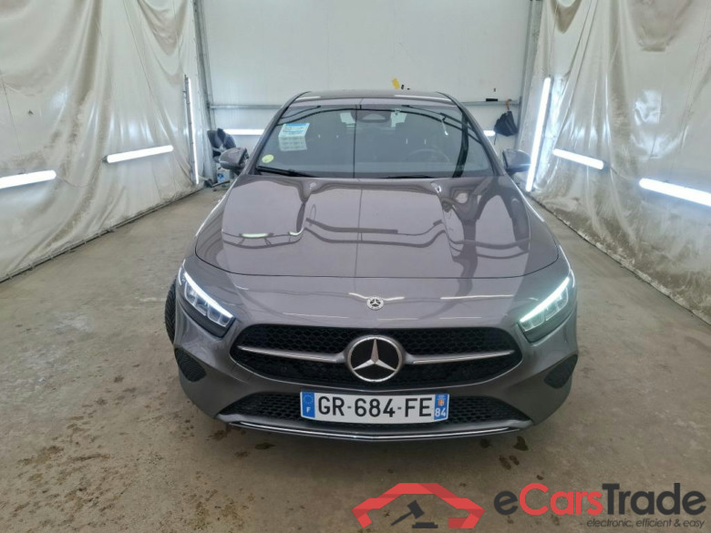 MERCEDES-BENZ Classe A Compact / 2022 / 5P / Berline A 180 d Business Line 8G-DCT