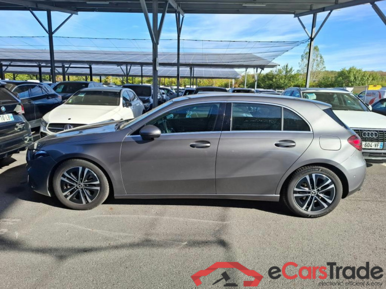 MERCEDES-BENZ Classe A Compact / 2022 / 5P / Berline A 180 d Business Line 8G-DCT #3