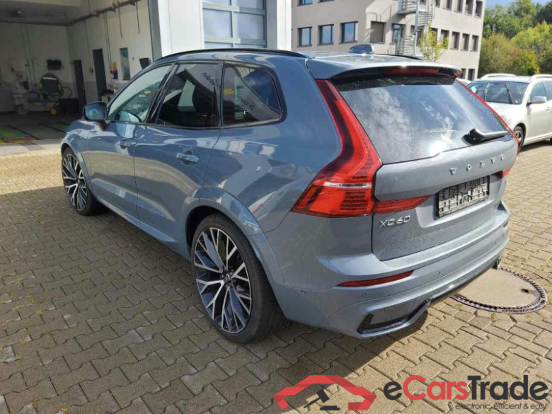Volvo XC60 (03.2017->) DE - SUV5 B5 (Benzin) 2WD EU6d, R-Design Mild-Hybrid, (Facelift) 2021 - 2022 #4