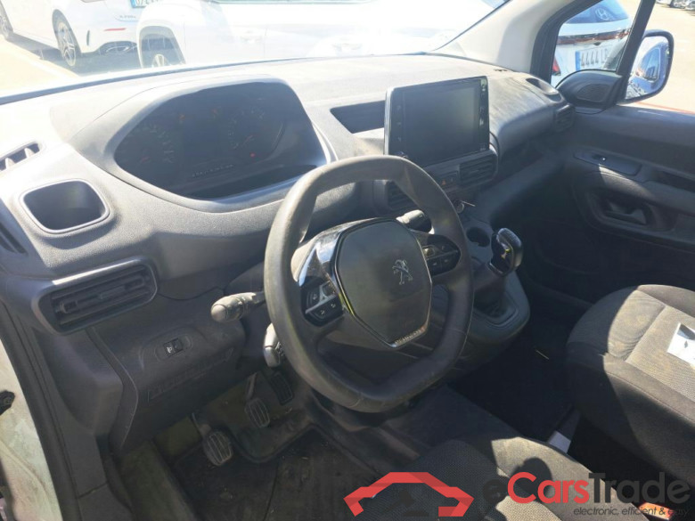 PEUGEOT Partner / 2018 / 4P / furgón derivado de turismo Premium Standard 600kg BlueHDi 73kW (AC) #3