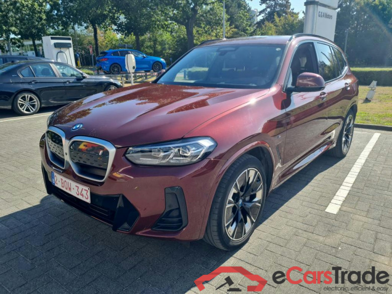 BMW IX3 80KWH AUTO