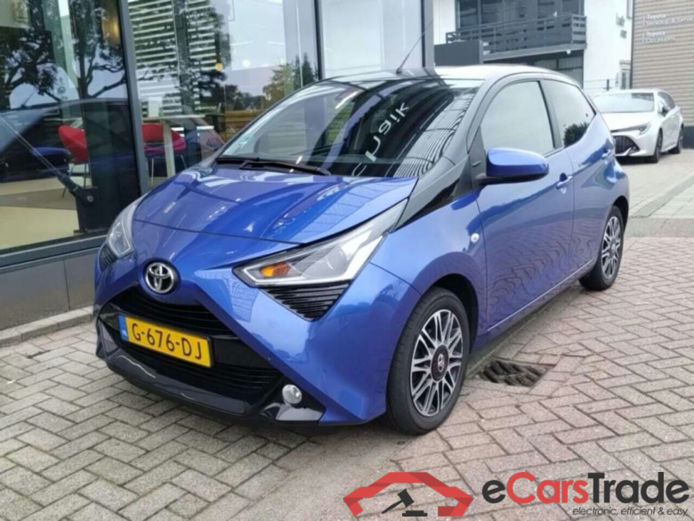 TOYOTA Aygo 1.0 VVT-i x-cite #1