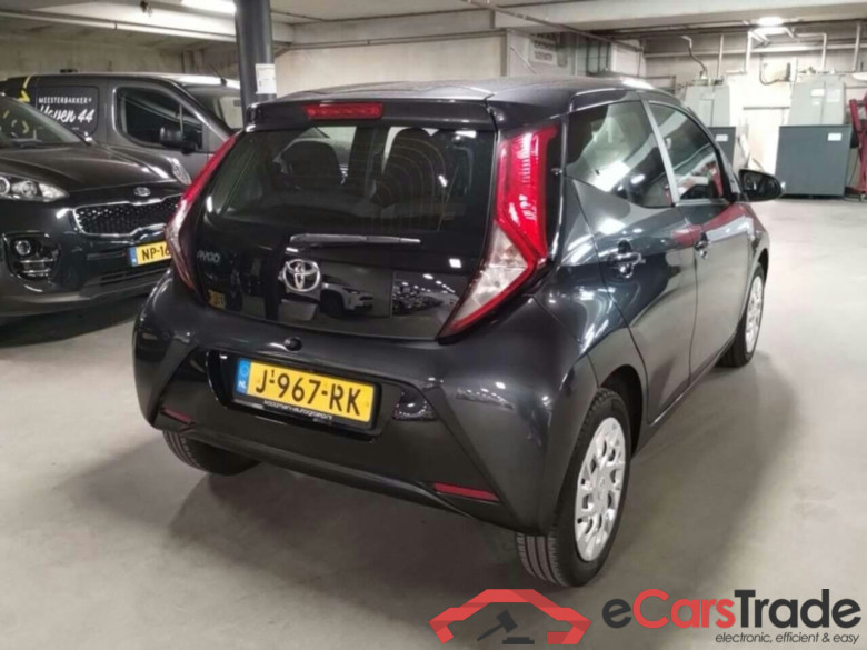 TOYOTA Aygo 1.0 VVT-i x-play #4