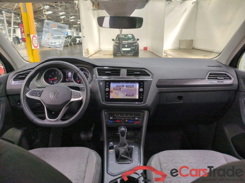 VOLKSWAGEN Tiguan / 2020 / 5P / SUV 1.5 TSI 150 DSG7 Life Busines #5