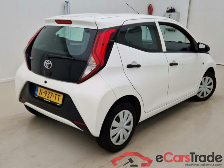 TOYOTA Aygo 1.0 VVT-i x-fun #2